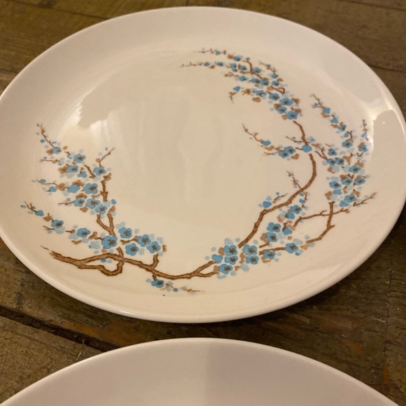 Sterling spring time springtime 4 pc dinner plates